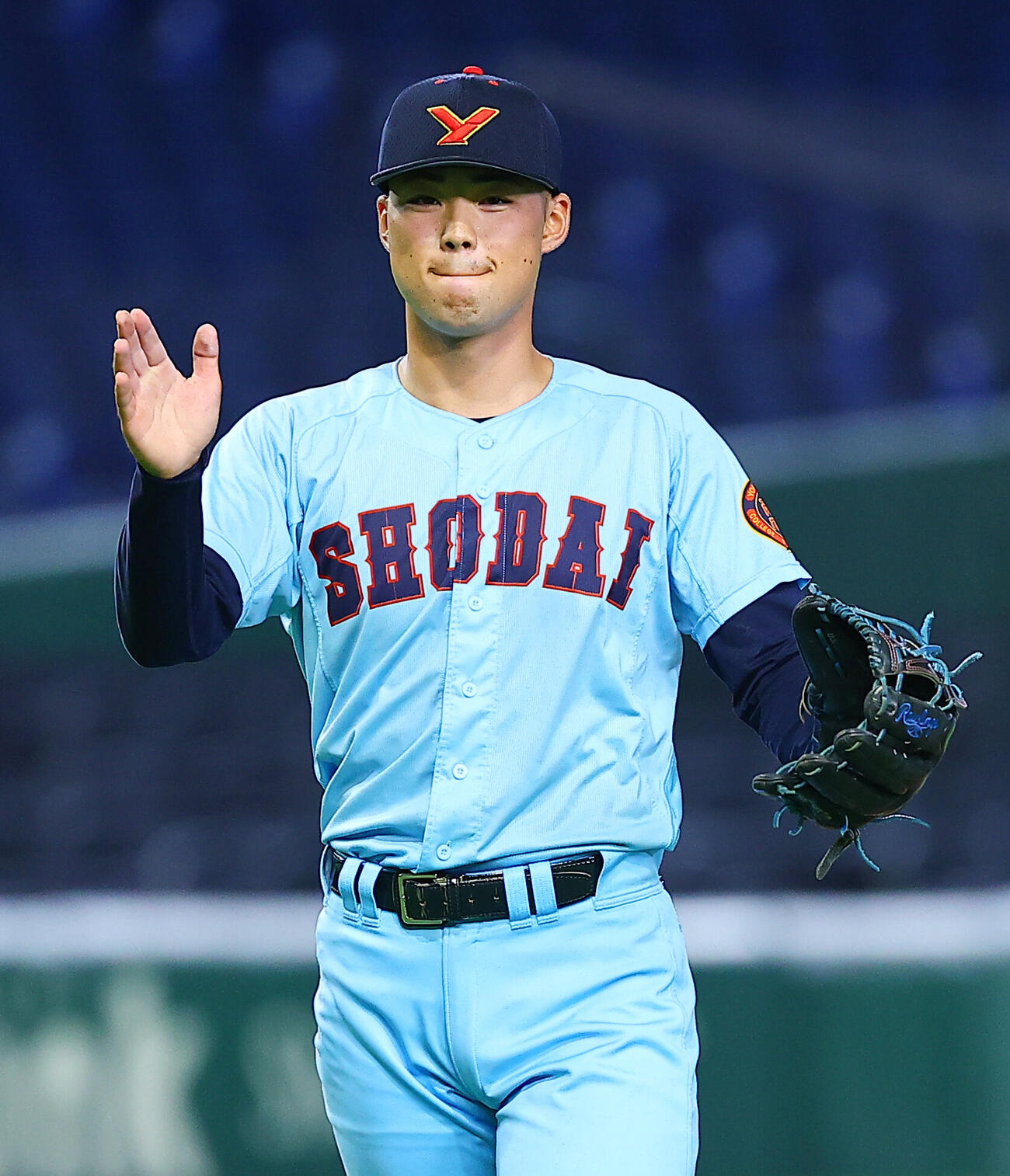 全日本大学野球選手権　日本文理大対横浜商大　3回表を終え喜ぶ横浜商大先発の佐藤諒音（撮影・野上伸悟）
