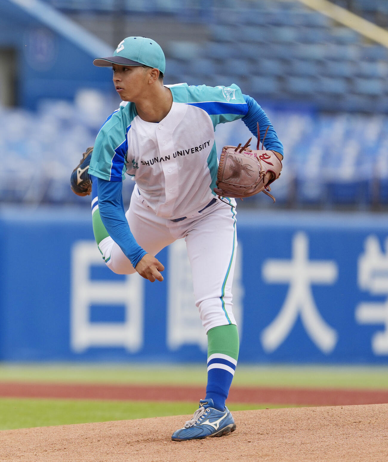 全日本大学野球選手権大会　奈良学園大対周南公立大　力投する先発の周南公立大・早川彰太郎（撮影・小島史椰）