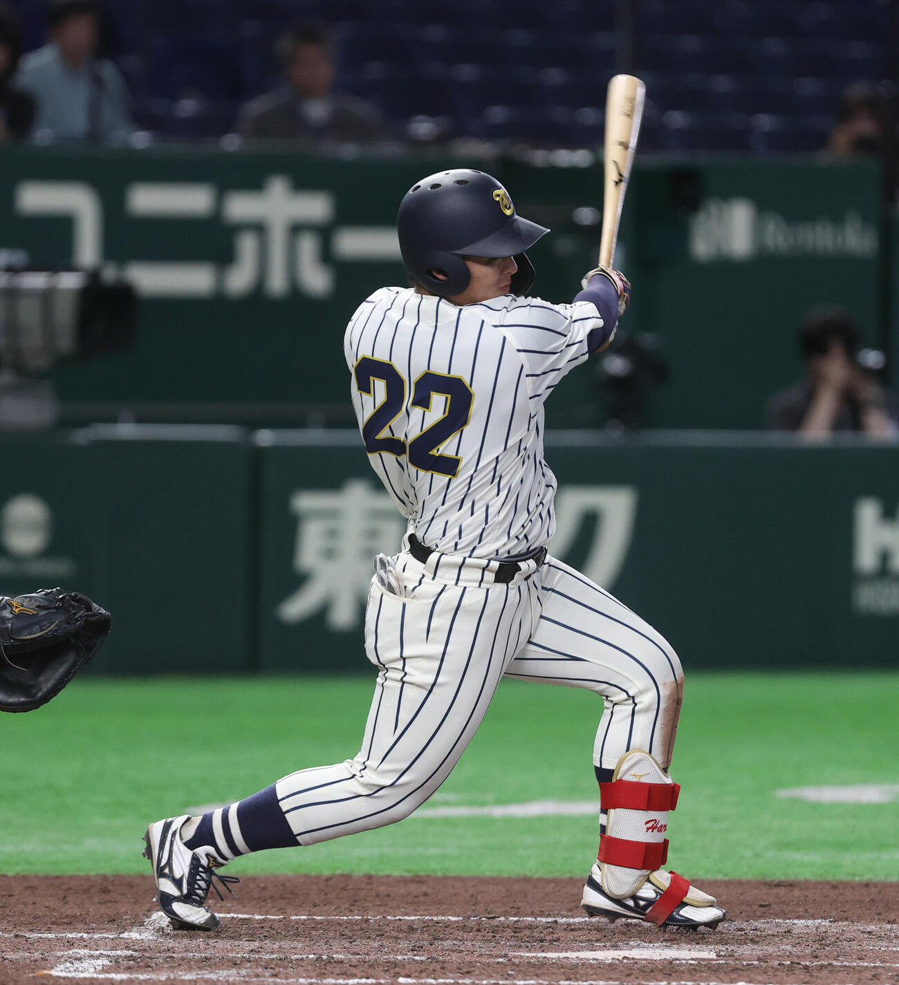 中京大対東海大九州キャンパス　5回裏東海大九州キャンパス2死三塁、吉行遙希は適時打を放つ（撮影・柴田隆二）