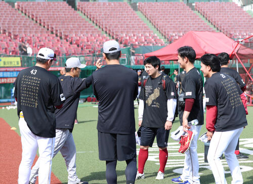 【巨人】田中将大＆則本昂大が古巣凱旋　敵地仙台で楽天三木監督や元同僚と交流