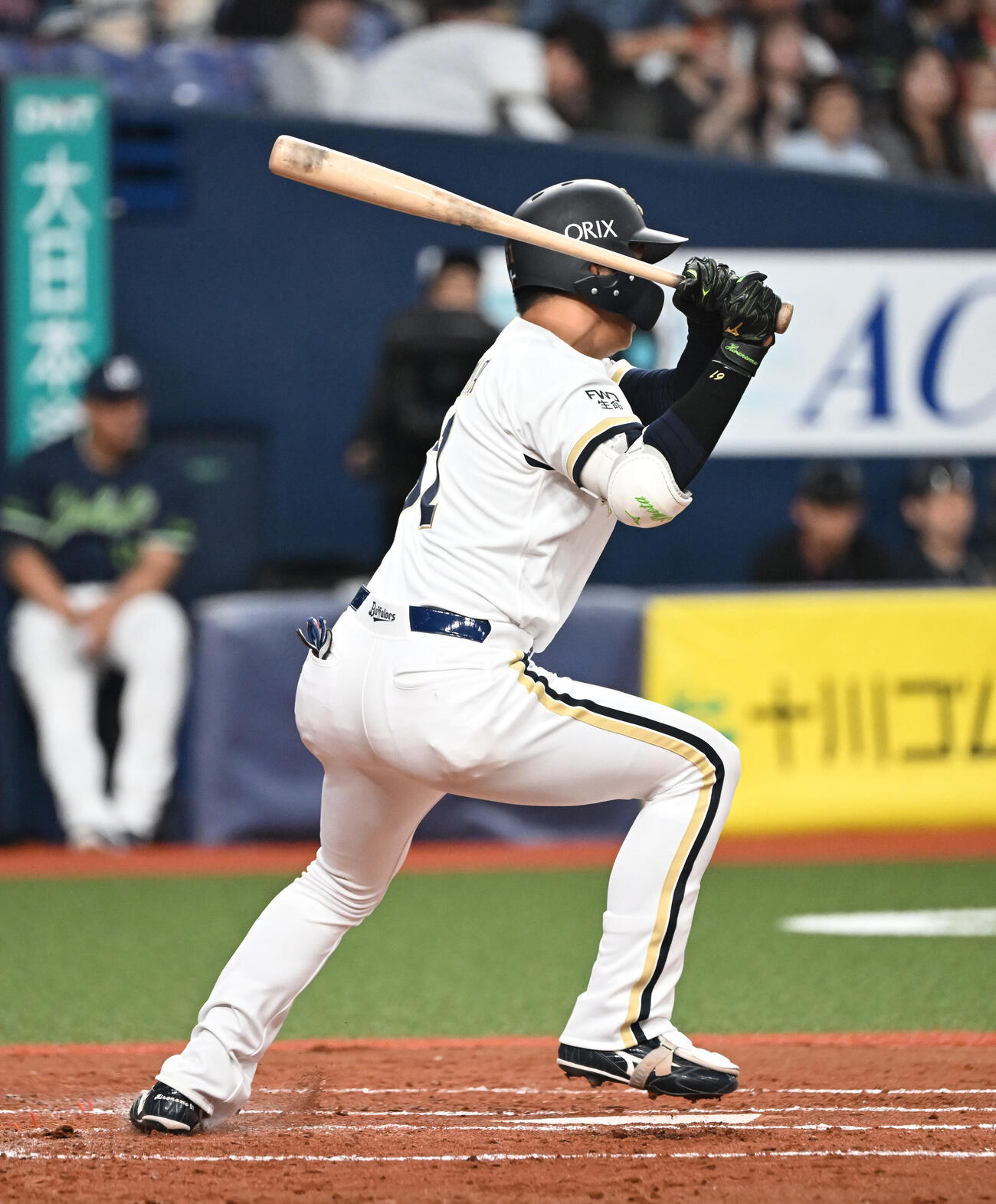 オリックス対ヤクルト　2回裏オリックス1死一、二塁、中前適時打を放つ平沼翔太（撮影・和賀正仁）