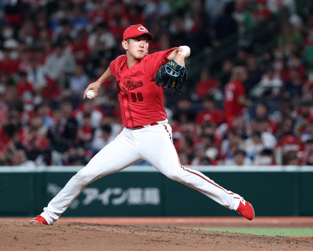 西武対広島　力投する広島3番手の遠藤淳志（撮影・鈴木正人）
