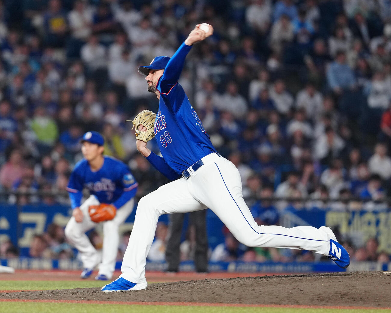 ロッテ対中日　先発し力投する中日カイル・マラー（撮影・鈴木みどり）