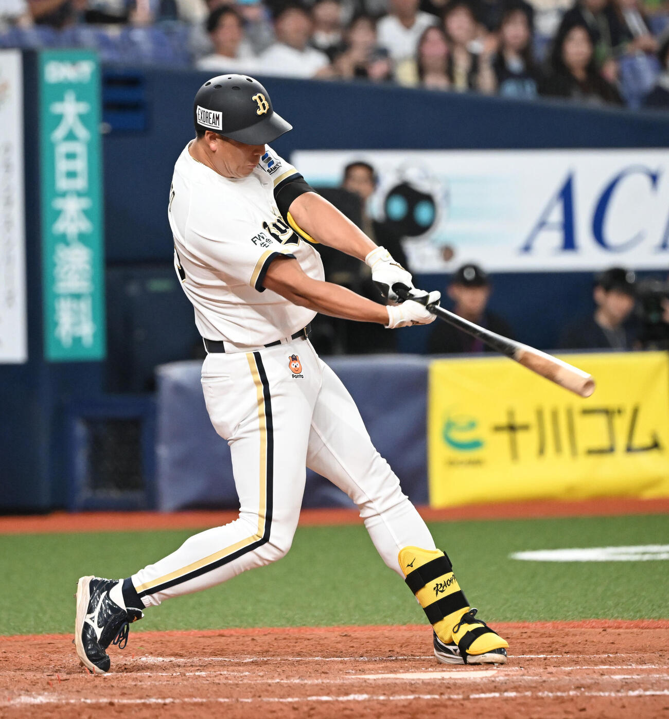 オリックス対ヤクルト　9回裏オリックス1死二、三塁、左越えにサヨナラ適時二塁打を放つ杉本裕太郎（撮影・和賀正仁）＝2026年6月9日