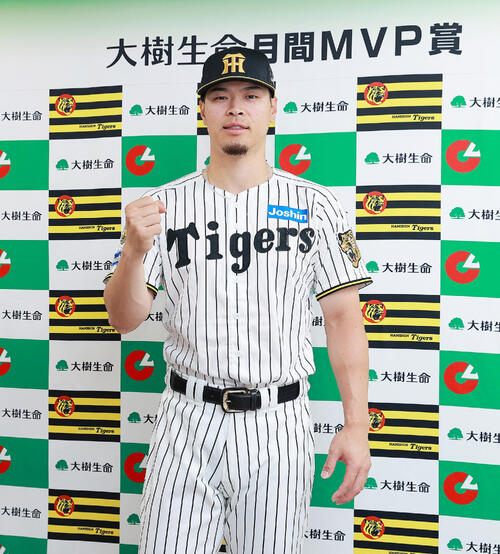 【阪神】佐藤輝明、球団野手初の２カ月連続月間MVP「サポートのおかげ」また高橋遥人とＷ受賞
