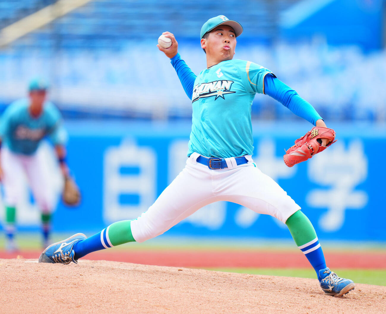 全日本大学野球選手権　2回戦　日体大対周南公立大　3回表、周南公立大2番手で力投する山本祐人（撮影・垰建太）