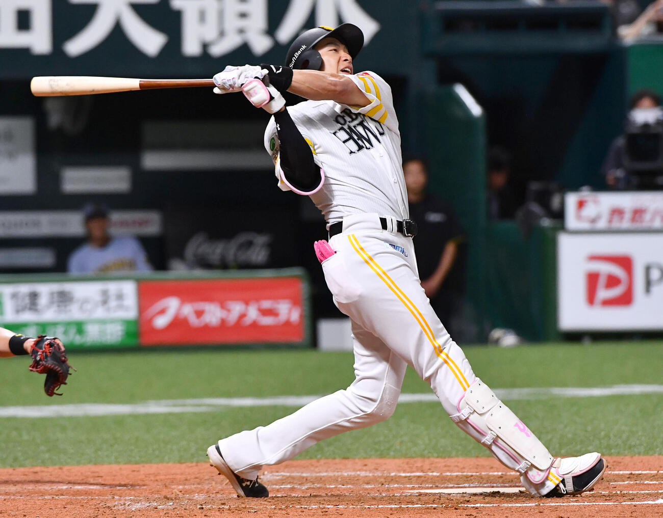 ソフトバンク対阪神　4回裏ソフトバンク1死、柳田悠岐は右越え本塁打を放つ（撮影・岩下翔太）