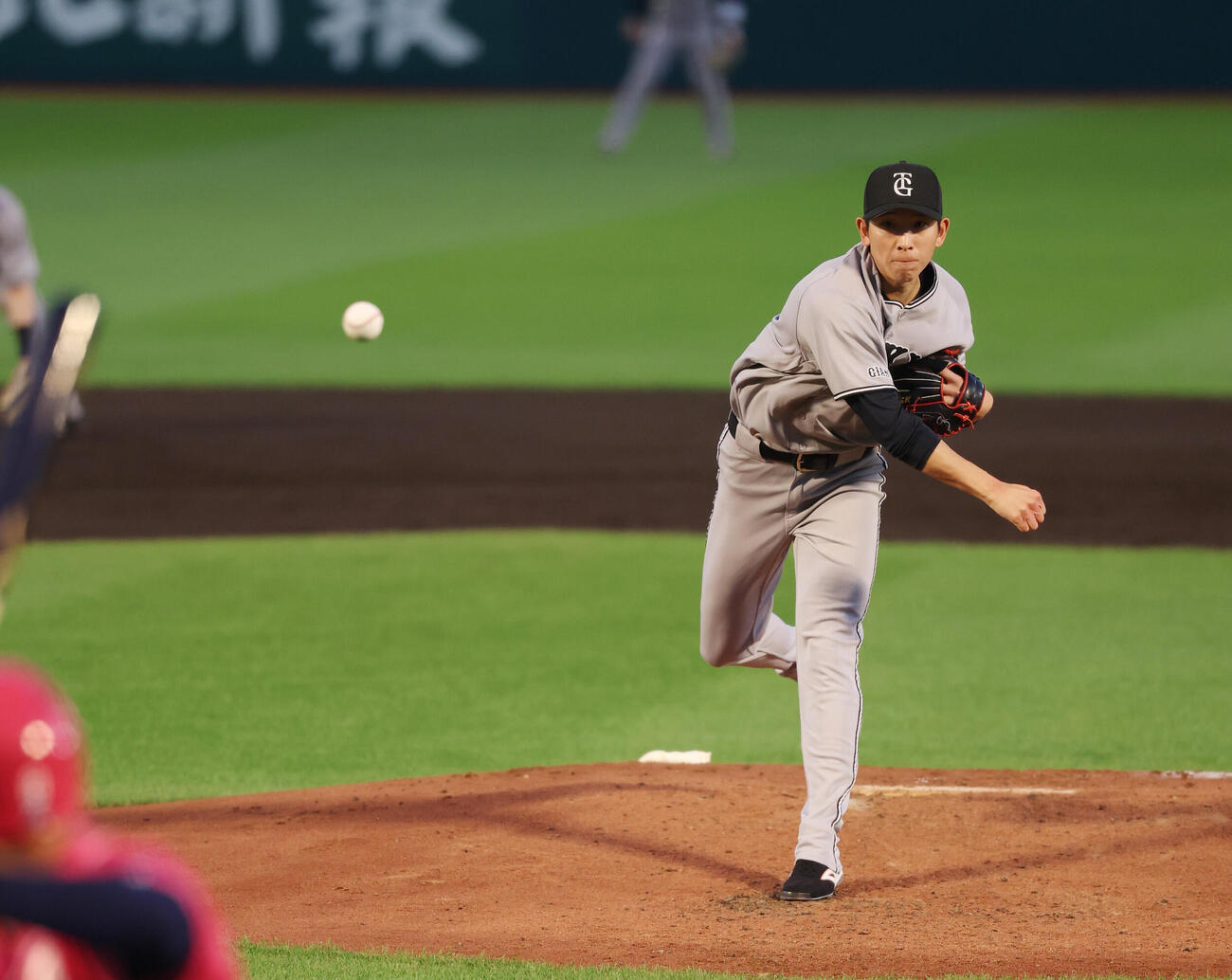 楽天対巨人　先発し力投する巨人戸郷翔征（撮影・増田悦実）