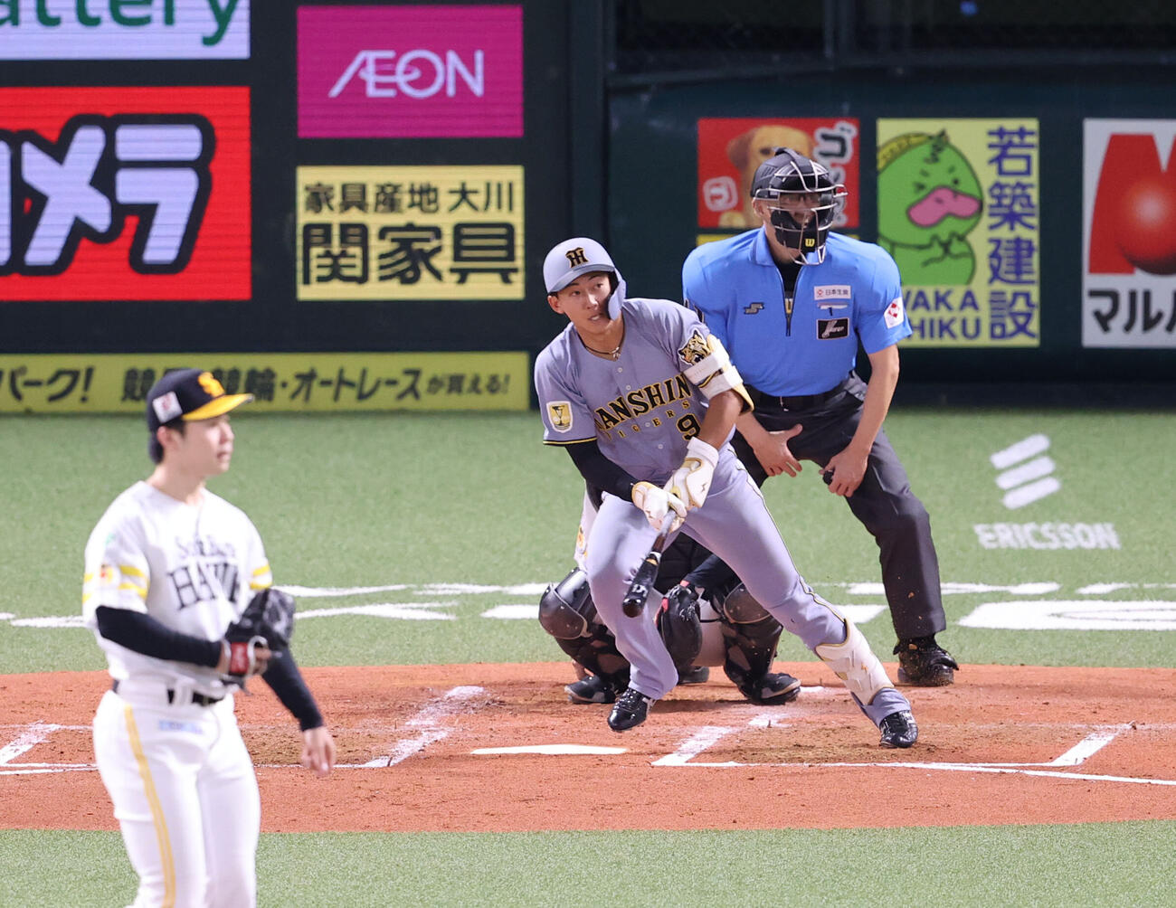 ソフトバンク対阪神　3回表阪神無死、立石正広は左越え二塁打を放つ（撮影・梅根麻紀）