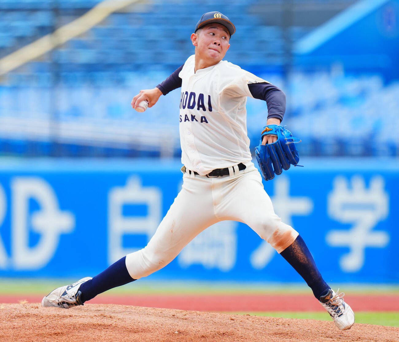 全日本大学野球選手権　準々決勝　大商大対東北福祉大　力投する大商大先発の中山優月（撮影・垰建太）