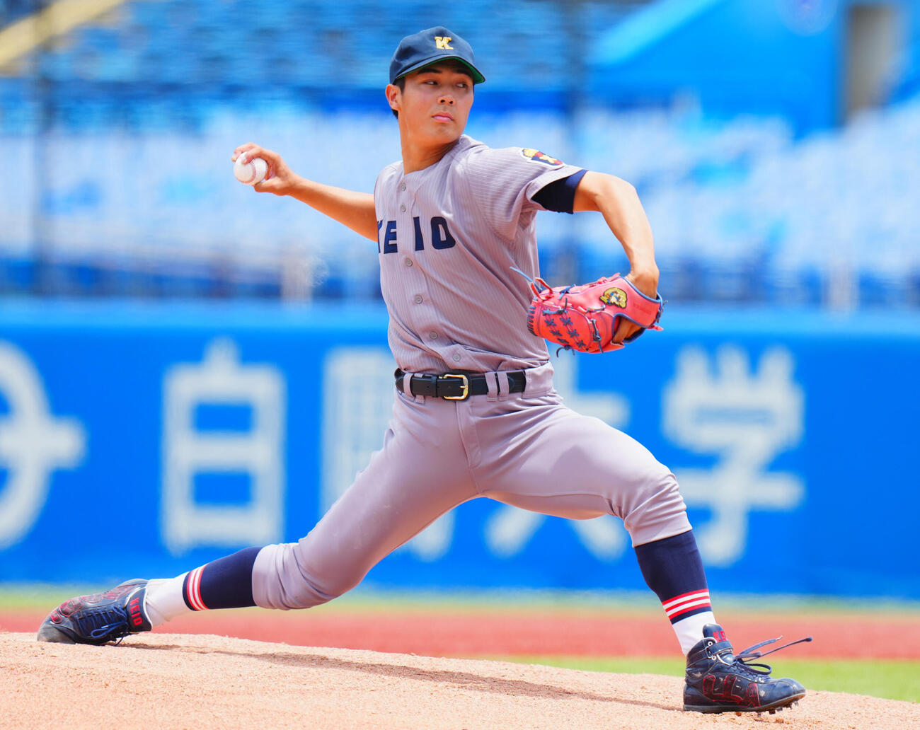 全日本大学野球選手権　準々決勝　日体大対慶大　力投する慶大先発の広池浩成（撮影・垰建太）