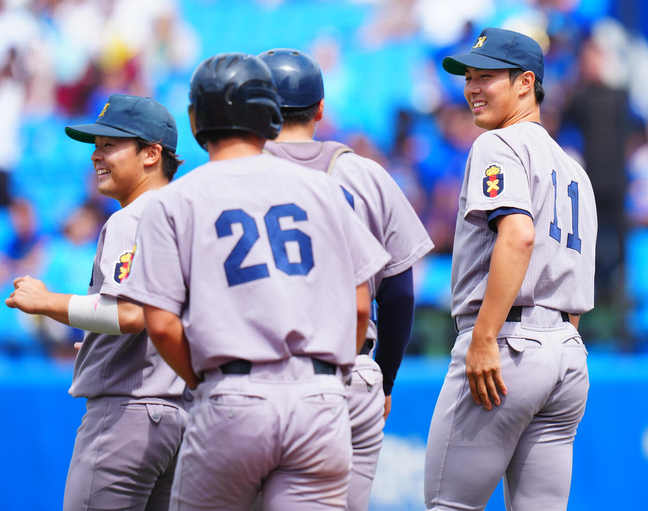 全日本大学野球選手権　準々決勝　日体大対慶大　コールド勝ちに笑顔を見せる慶大・広池浩成（右）（撮影・垰建太）