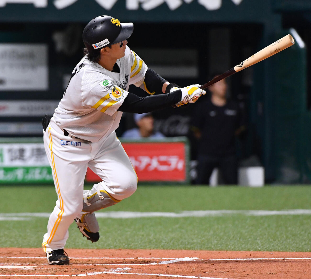 ソフトバンク対阪神　4回裏ソフトバンク無死、正木智也は左越え同点本塁打を放つ（撮影・岩下翔太）
