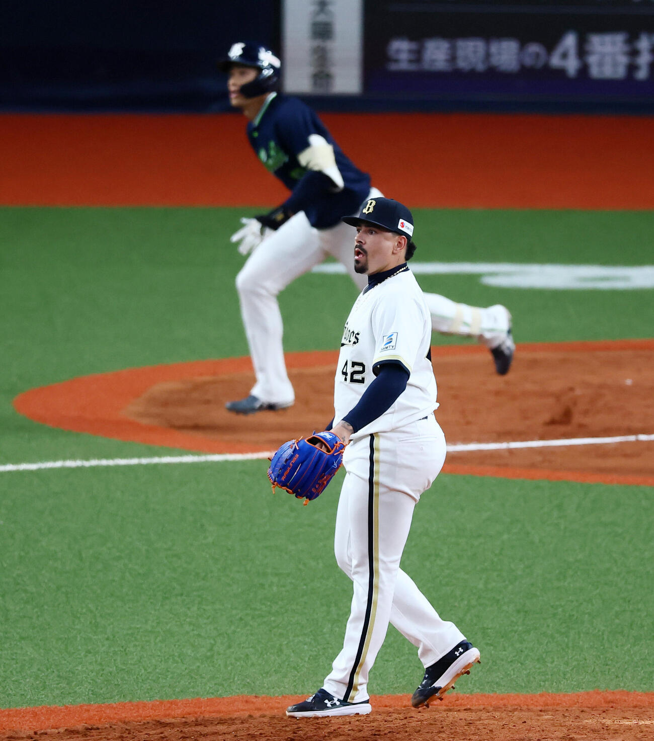 オリックス対ヤクルト　9回表ヤクルト2死、..アンドレス・マチャドは塩見泰隆に右越えソロ本塁打を浴びる（撮影・加藤哉）＝2026年6月11日　
