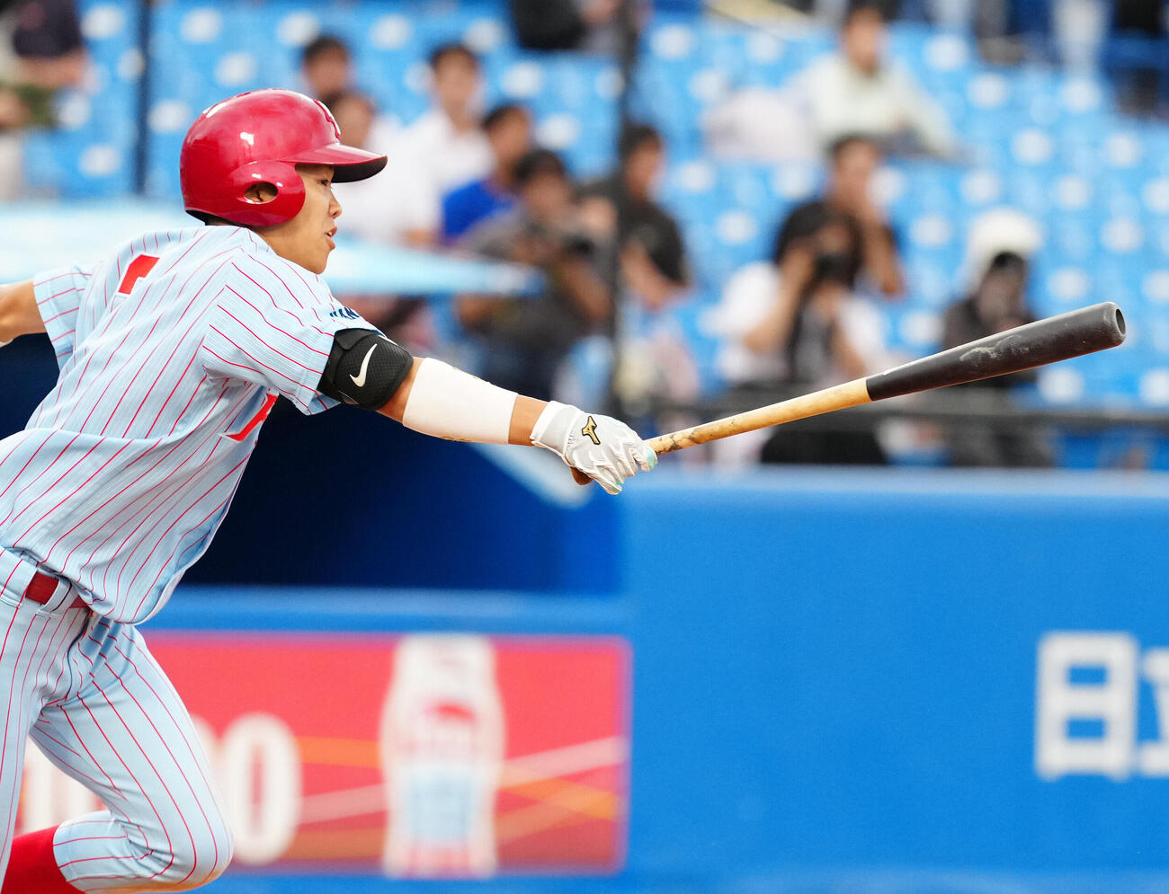 全日本大学野球選手権　準々決勝　富士大対国学院大　2回表富士大2死一、三塁、適時打を放つ松谷徹平（撮影・江口和貴）