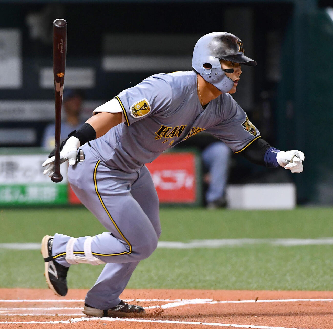 ソフトバンク対阪神　6回表阪神1死一、二塁、前川右京は右前へ同点適時打を放つ（撮影・岩下翔太）