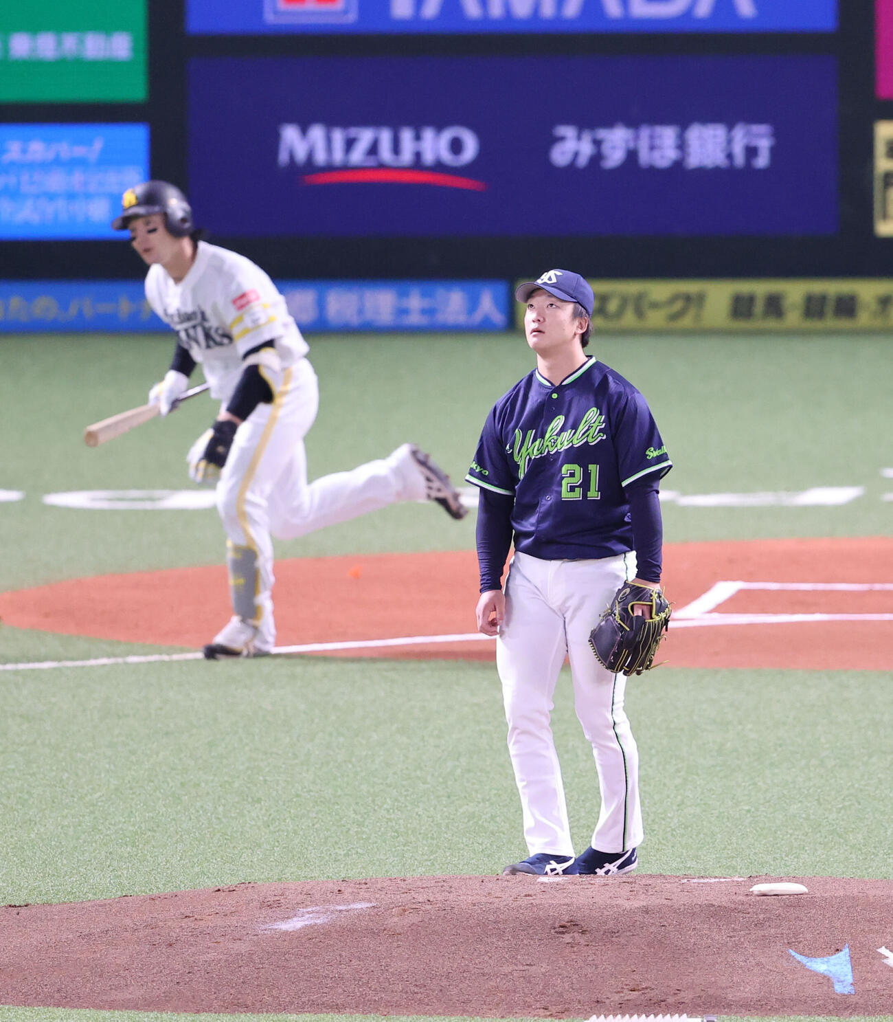 ソフトバンク対ヤクルト　1回裏ソフトバンク無死、正木智也に先制本塁打を浴びた吉村貢司郎（撮影・梅根麻紀）