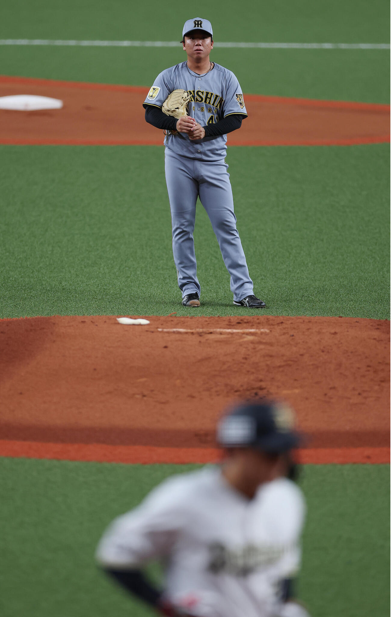 オリックス対阪神　1回裏オリックス1死、紅林弘太郎に2者連続となる本塁打を浴びた村上頌樹（撮影・前田充）