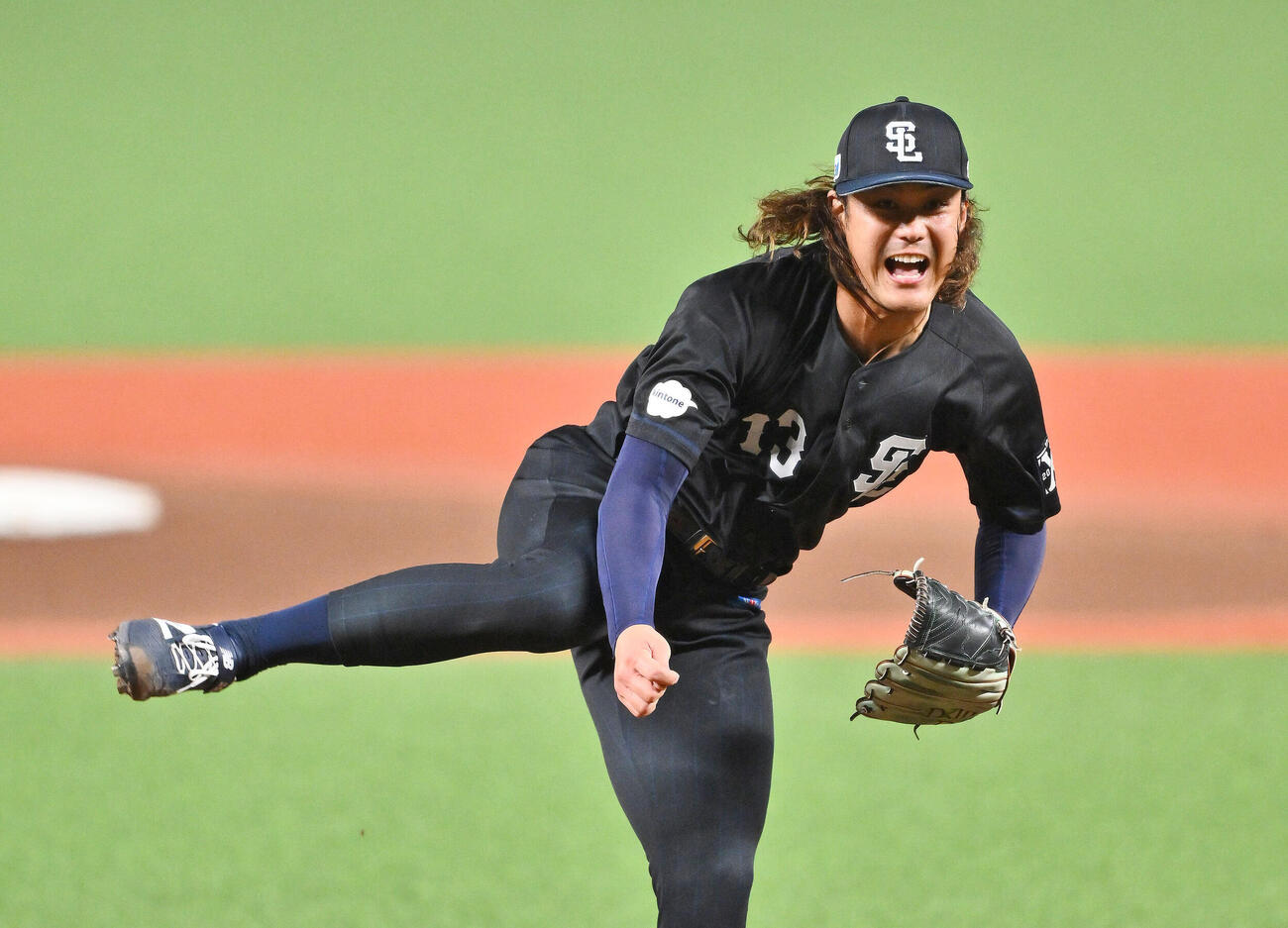西武対巨人　力投する西武先発の高橋光成（撮影・滝沢徹郎）