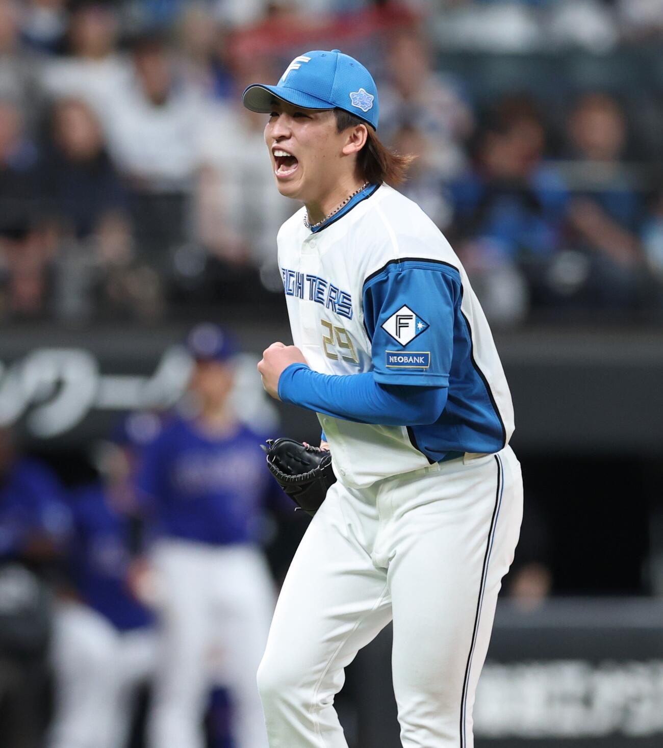 日本ハム対中日　4回表中日2死二塁、細川成也を三振にとり叫ぶ細野晴希（撮影・黒川智章）