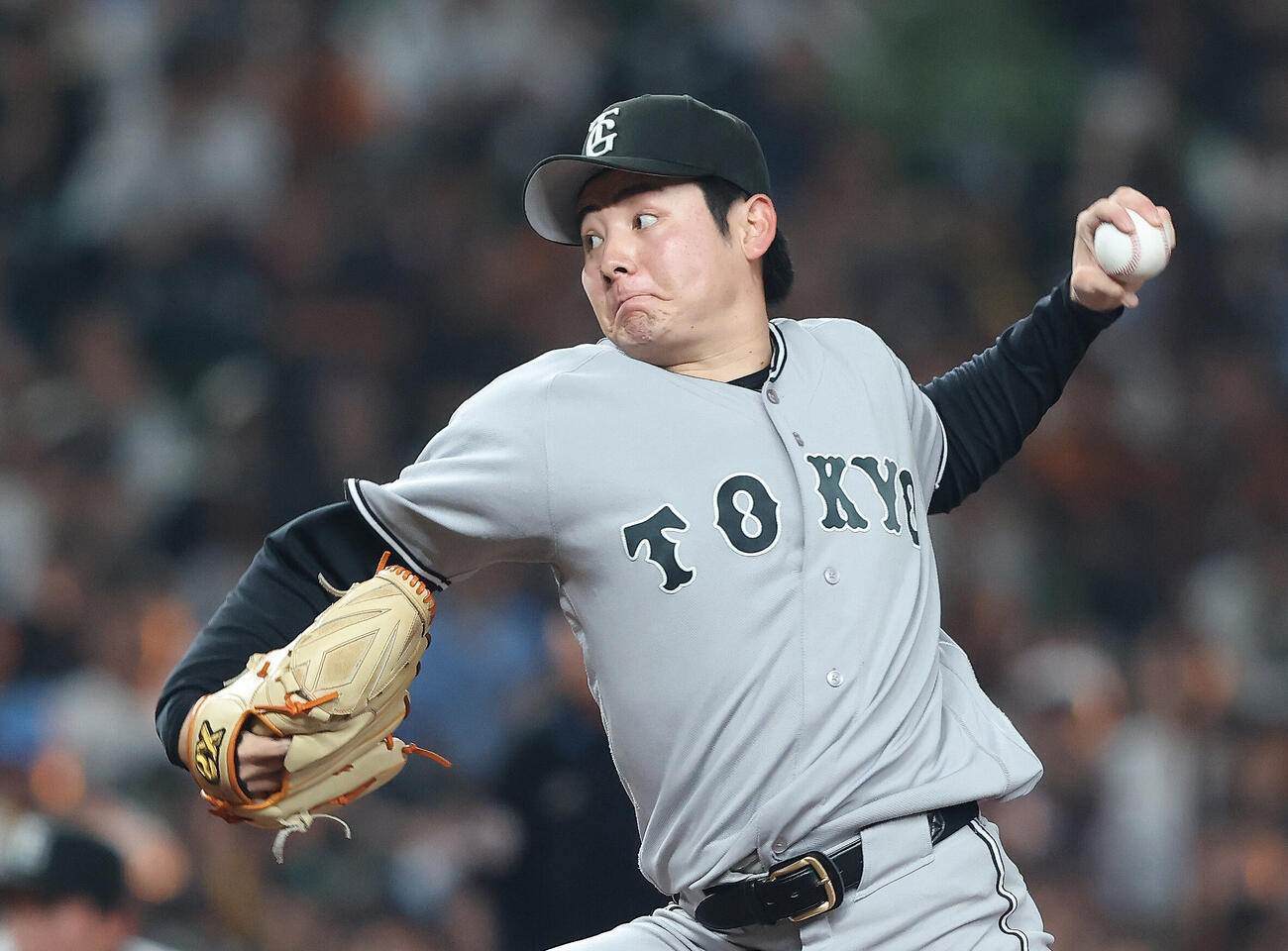 西武対巨人　先発登板する巨人竹丸和幸（撮影・河田真司）