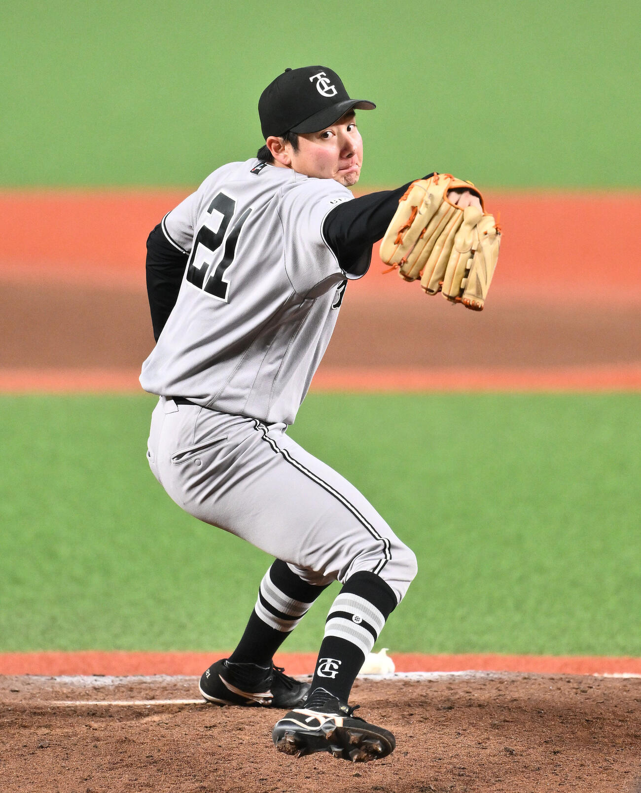 西武対巨人　力投する巨人先発の竹丸和幸（撮影・滝沢徹郎）