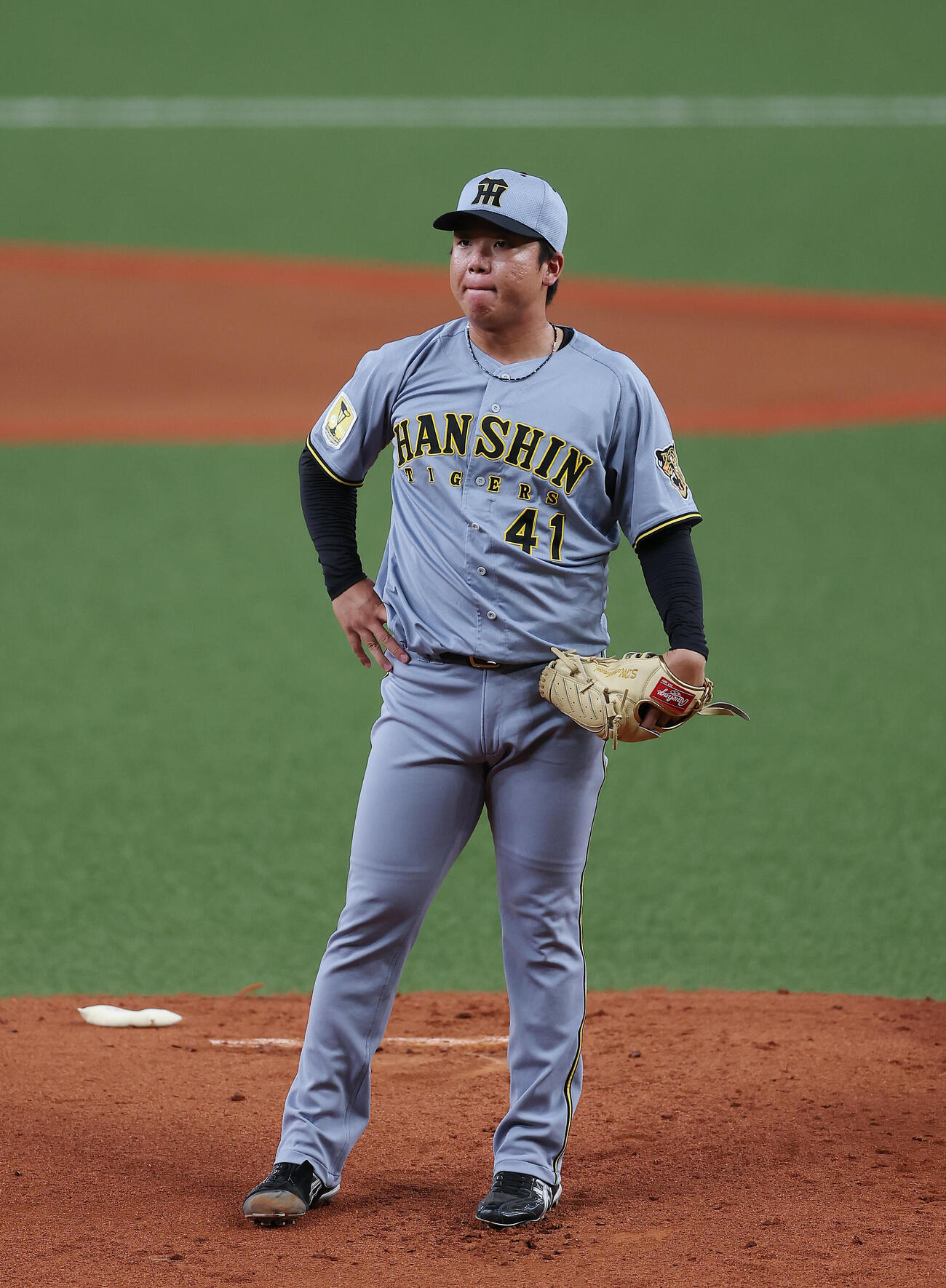 オリックス対阪神　1回裏オリックス1死、紅林弘太郎に2者連続となる本塁打を浴びた村上頌樹（撮影・前田充）