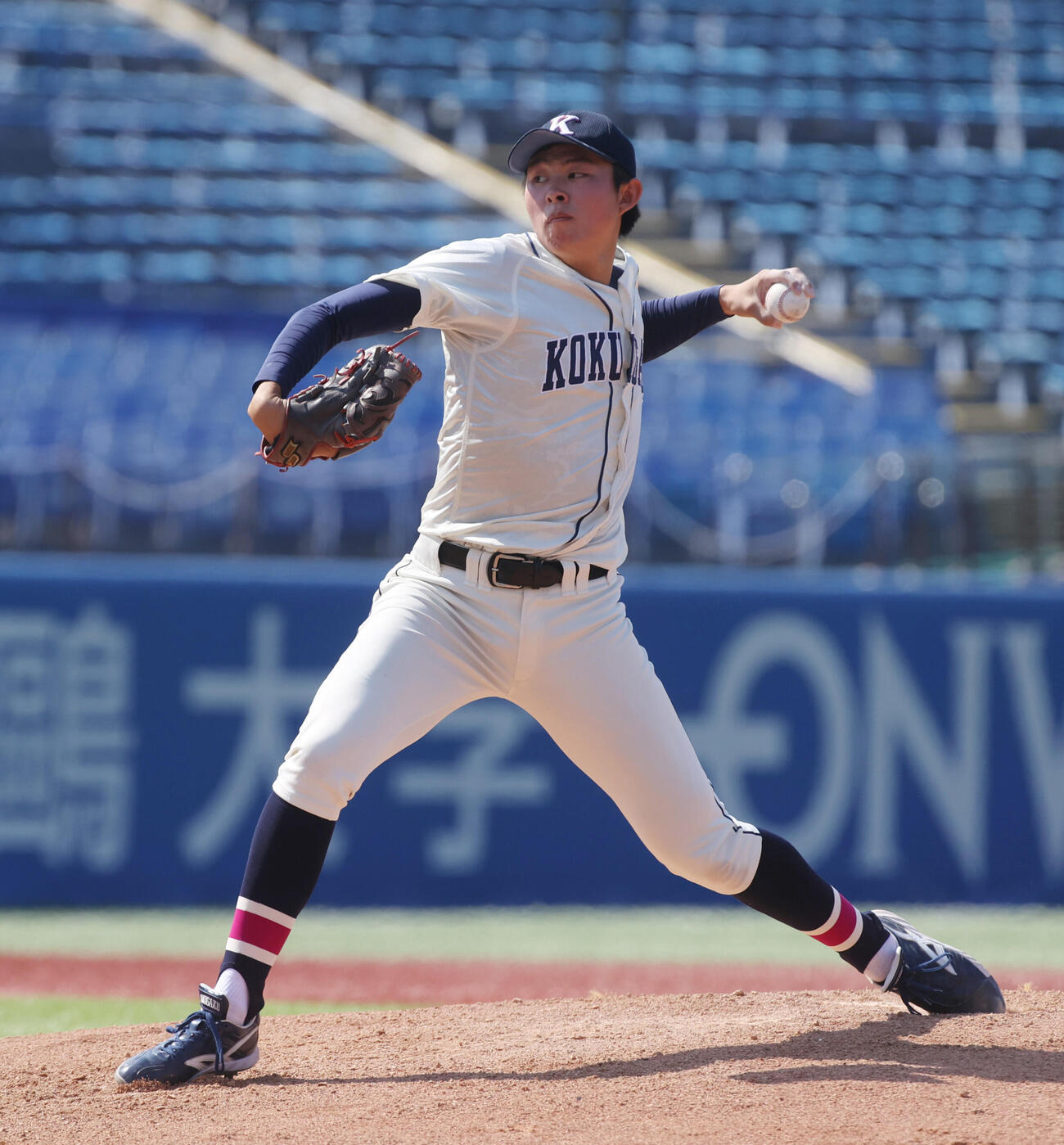 全日本大学野球選手権　準決勝　国学院大対関大　先発した国学院大・中井遥次郎（撮影・柴田隆二）