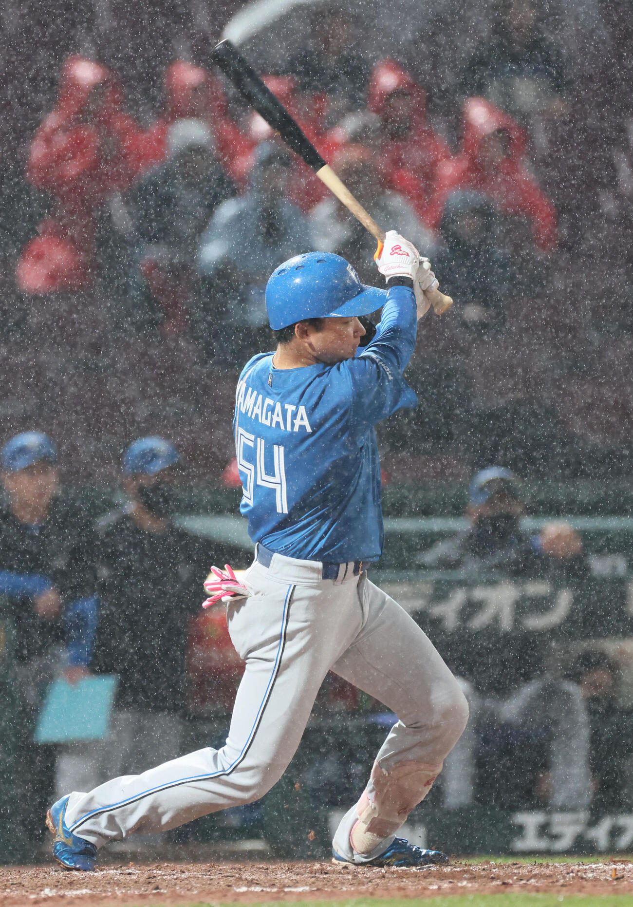 広島対日本ハム　12回表日本ハム2死一、二塁、山県秀は勝ち越しの2点適時二塁打を放つ（2026年6月撮影）