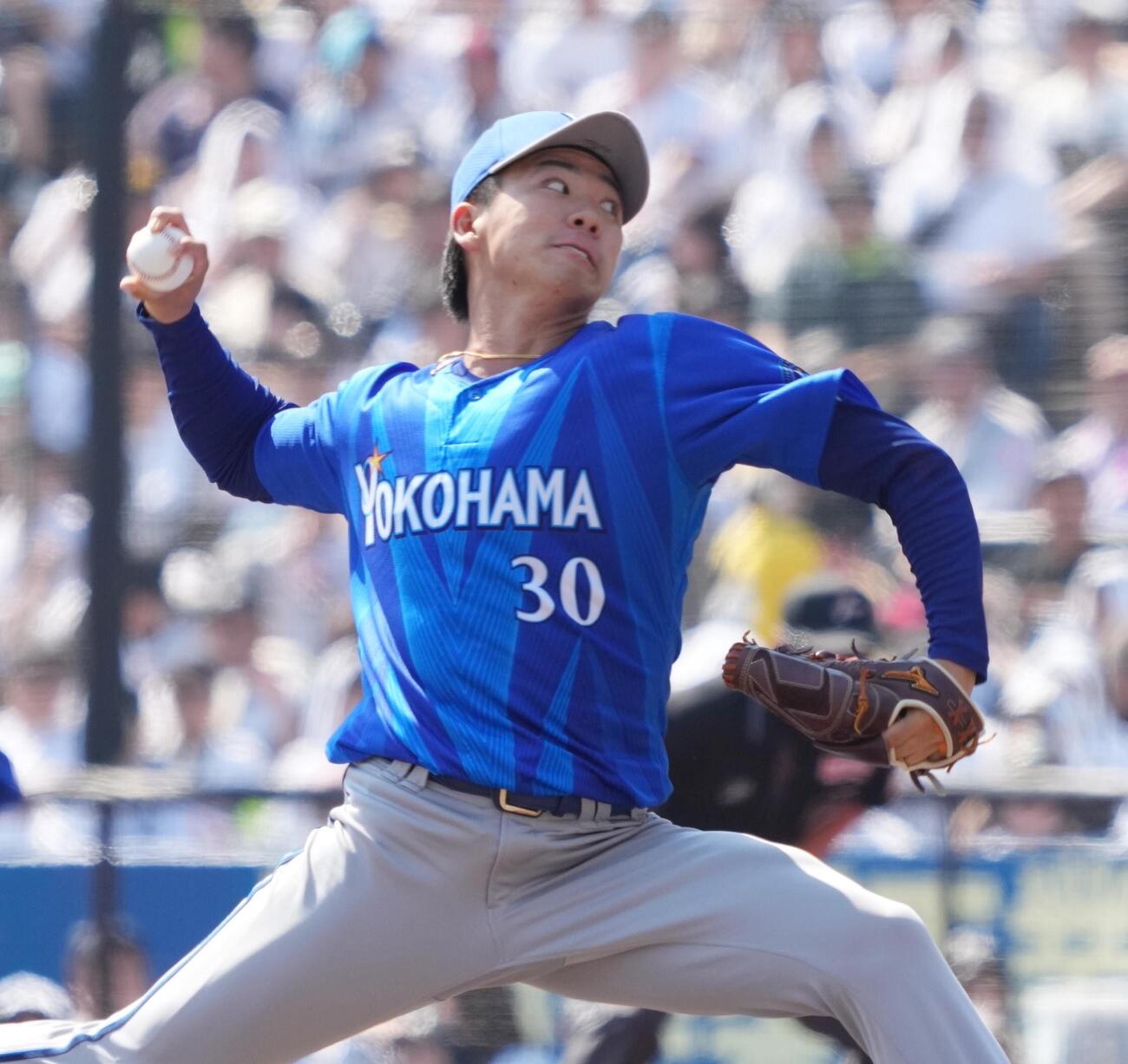 ロッテ対DeNA DeNA先発の篠木健太郎（撮影・小沢裕）　
