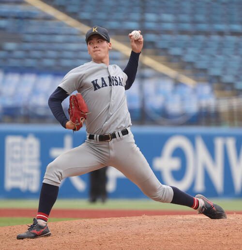 全日本大学野球選手権決勝　関大対慶大　6回から登板した関大・百合沢飛（撮影・柴田隆二）（＝2026年6月14日）　