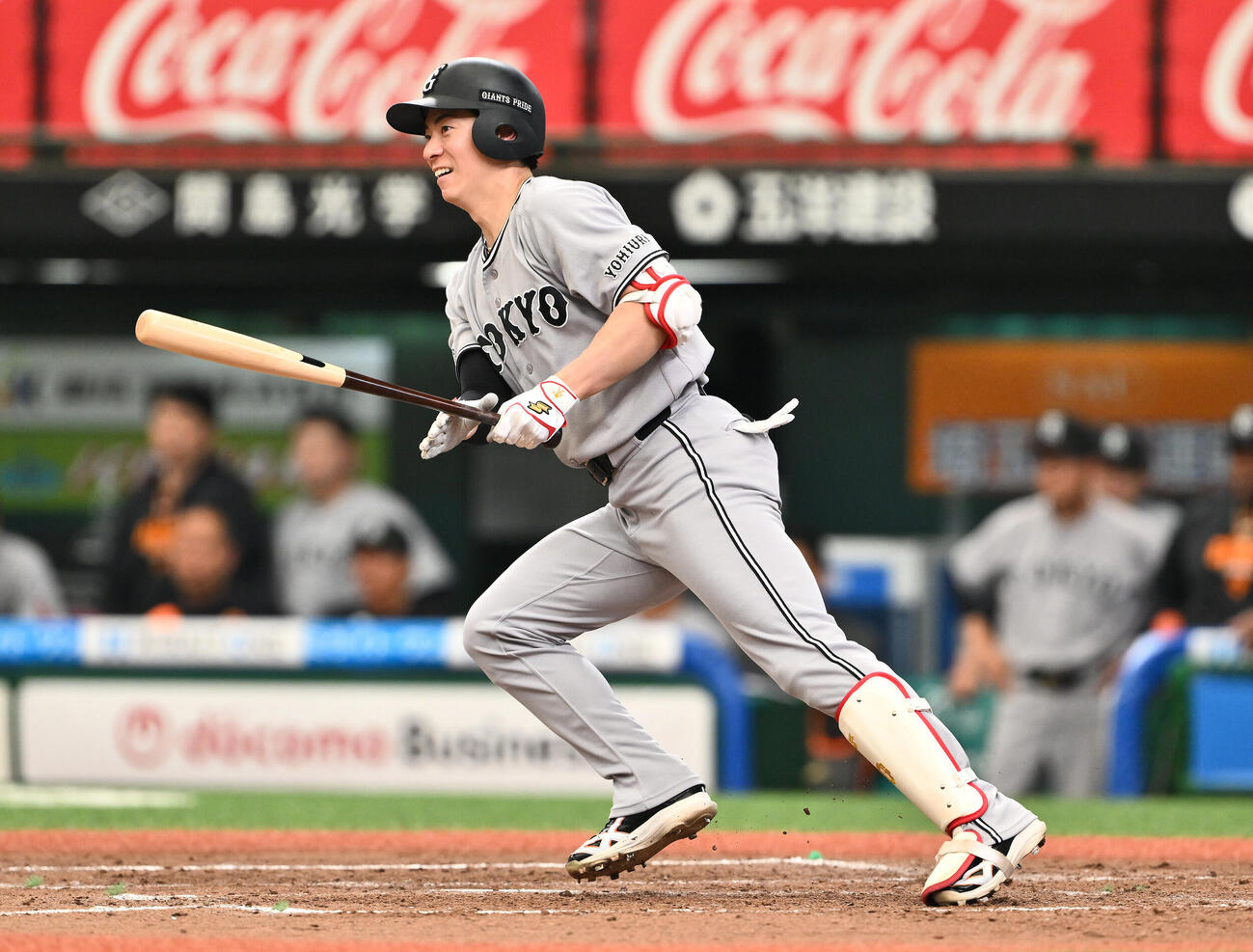 西武対巨人　4回表巨人無死、松本剛は左前打を放つ（撮影・滝沢徹郎）＝2026年6月14日