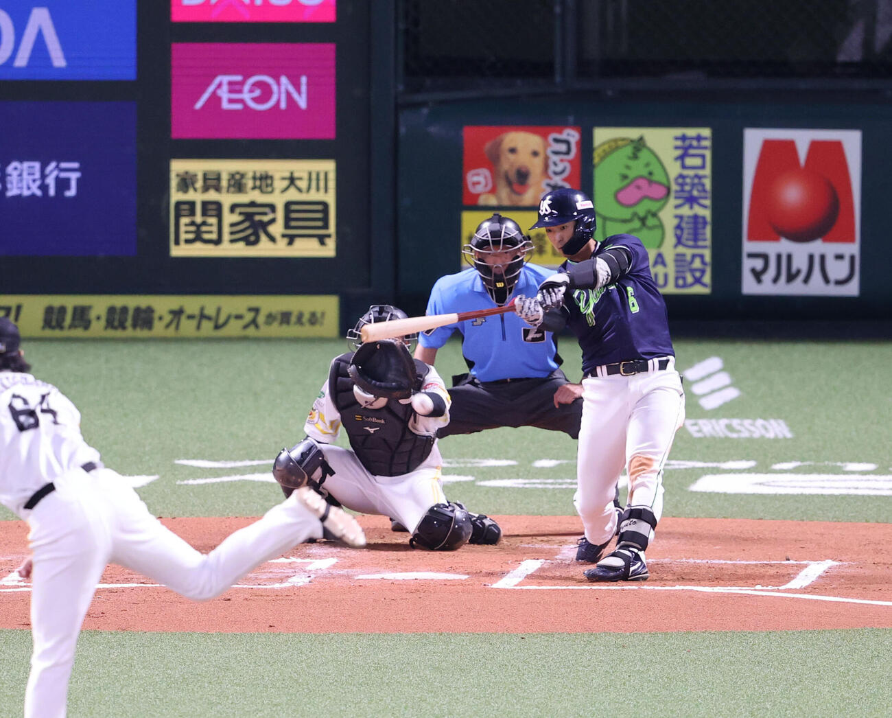 ソフトバンク対ヤクルト　6回表ヤクルト2死二塁、松下歩叶は左前適時打を放つ（撮影・梅根麻紀）