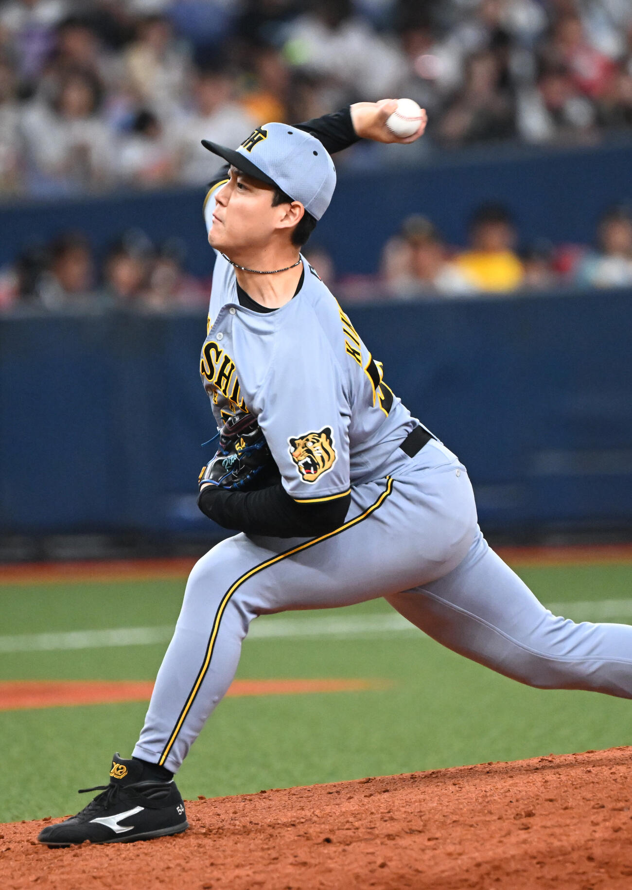 オリックス対阪神　7回、阪神3番手で登板する木下里都（撮影・和賀正仁）