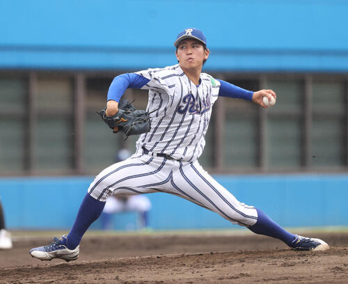 3回から登板したB組の立正大・仁田陽翔(撮影・柴田隆二)
