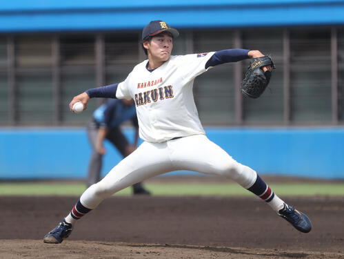 3回から登板したB組の金沢学院大・糸井琉翔(撮影・柴田隆二)