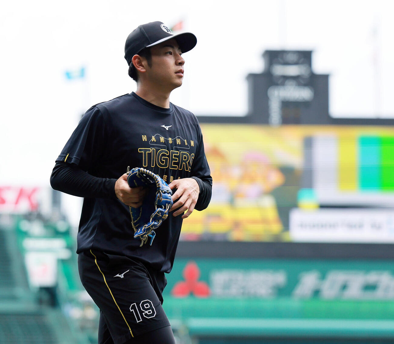 阪神対西武　甲子園球場で練習する阪神下村海翔（撮影・上山淳一）