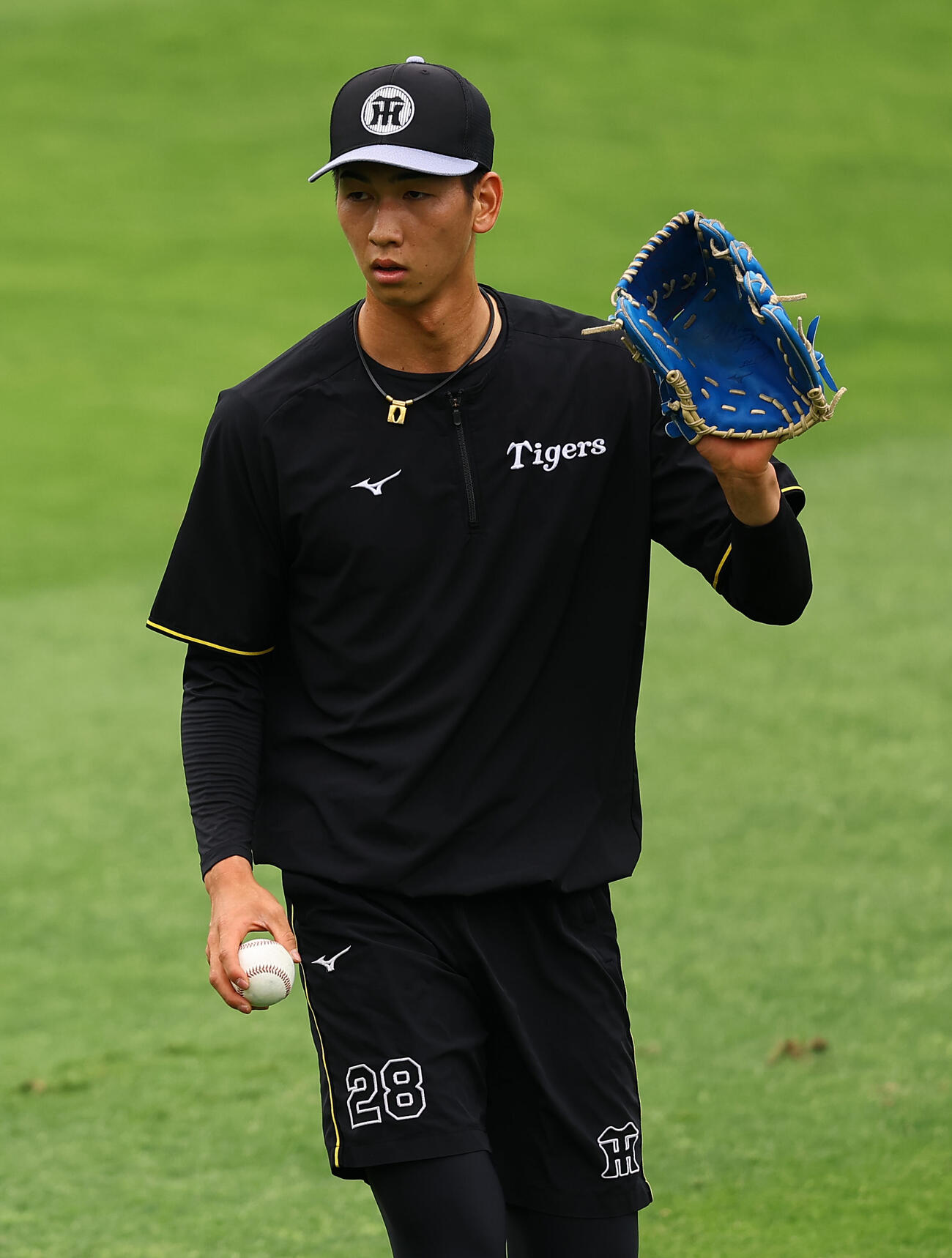 阪神対西武　キャッチボールをする今朝丸裕喜（撮影・上田博志）