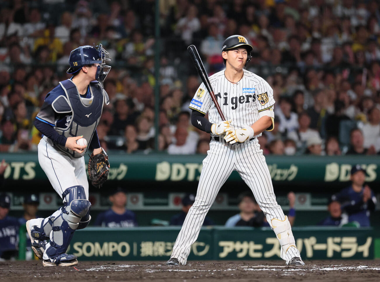 阪神対西武　7回裏阪神1死一、三塁、立石正広は見逃し三振に倒れる（撮影・宮崎幸一）