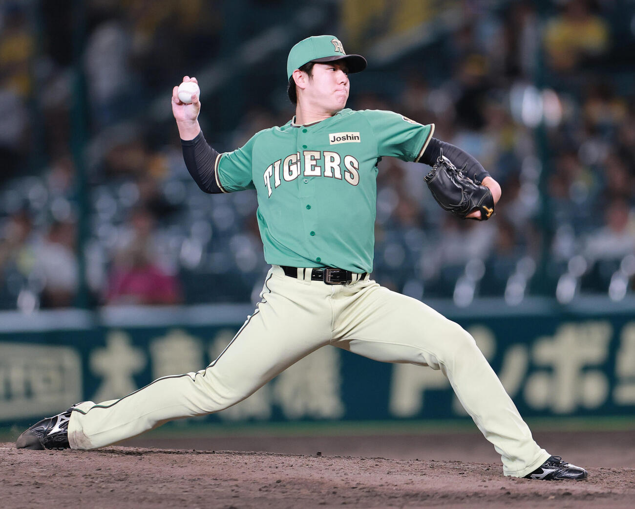 阪神対楽天　9回表に登板する阪神石黒佑弥（撮影・上山淳一）