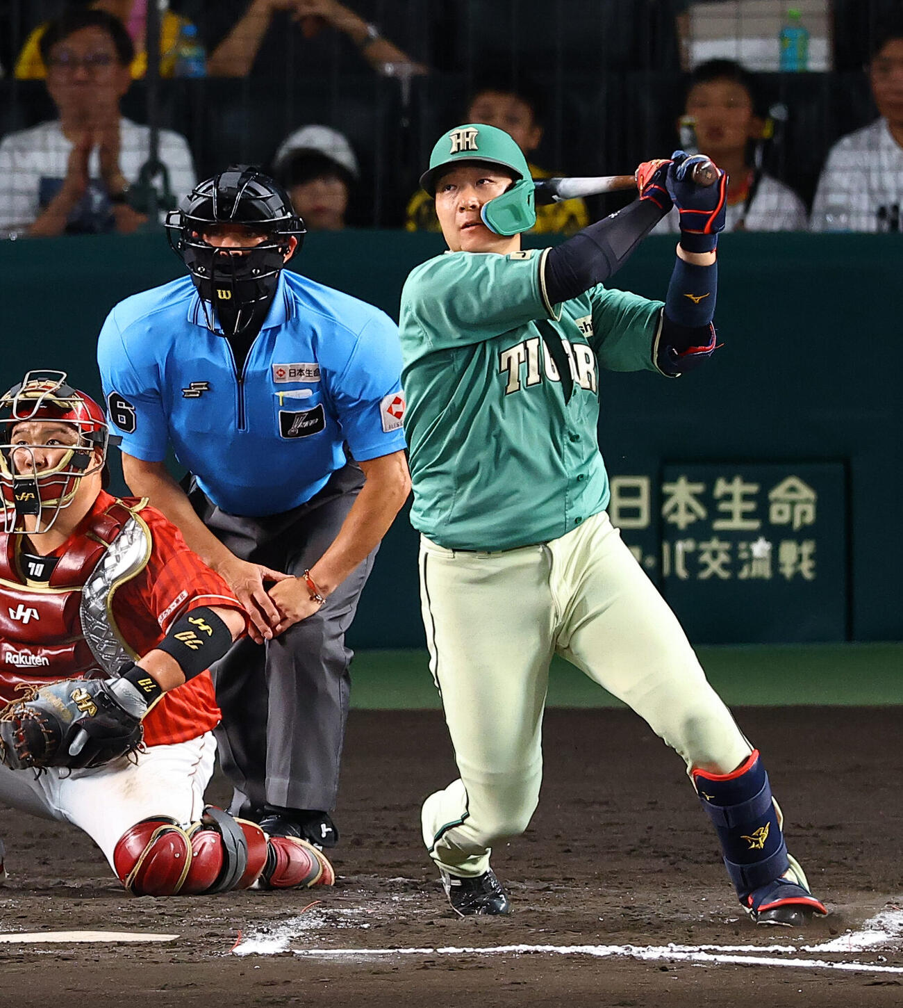 阪神対楽天　6回裏阪神無死満塁、大山悠輔は犠飛を放つ（撮影・上田博志)　甲子園球場、阪神対楽天3回戦