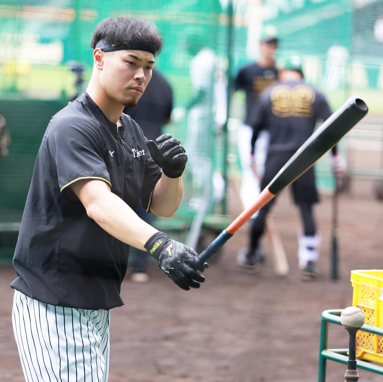 阪神対楽天　試合前の練習に励む阪神佐藤輝明（撮影・上山淳一）