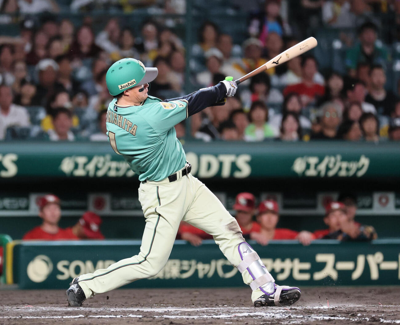 阪神対楽天　7回裏阪神2死二塁、森下翔太は適時二塁打を放つ（撮影・宮崎幸一）