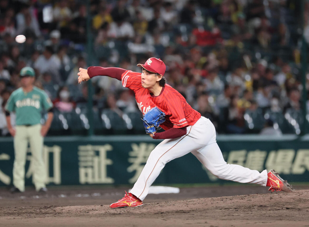 阪神対楽天　楽天4番手の九谷瑠（撮影・宮崎幸一）