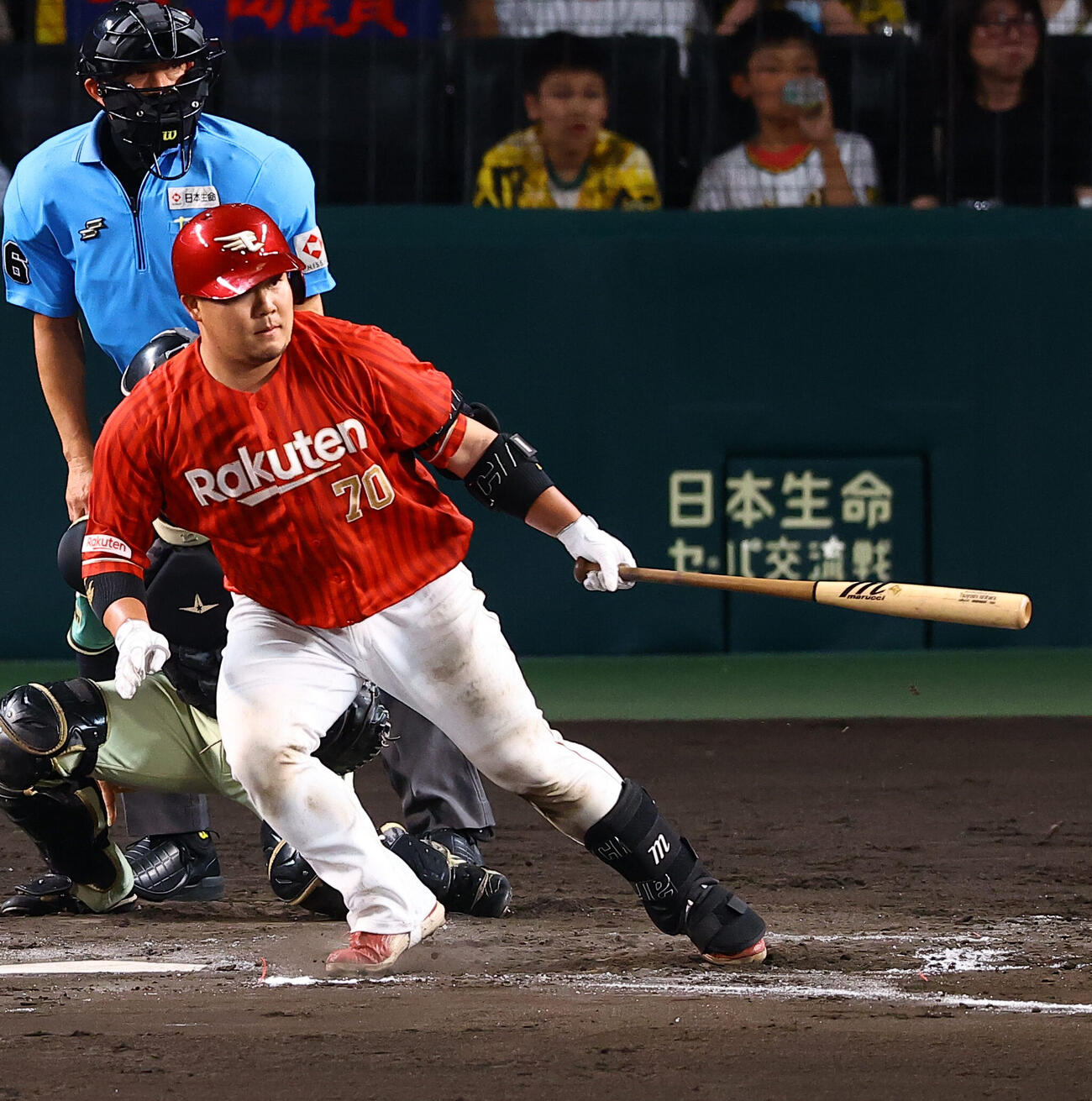 阪神対楽天　8回表楽天無死1死二、三塁、石原彪は適時内野安打を放つ（撮影・上田博志)　甲子園球場、阪神対楽天3回戦
