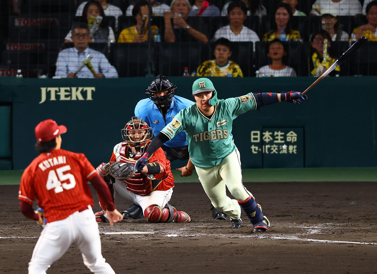 阪神対楽天　8回裏阪神無死、大山悠輔は安打を放つ（撮影・上田博志)　甲子園球場、阪神対楽天3回戦