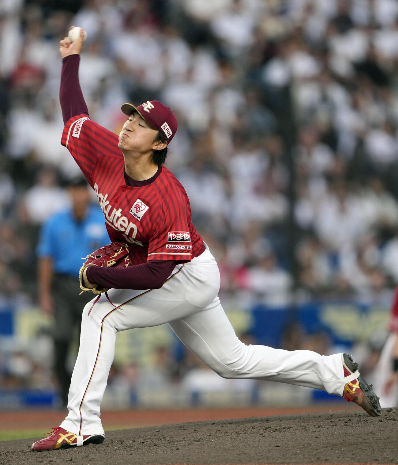 ロッテ対楽天　力投する先発の楽天荘司康誠（撮影・小島史椰）