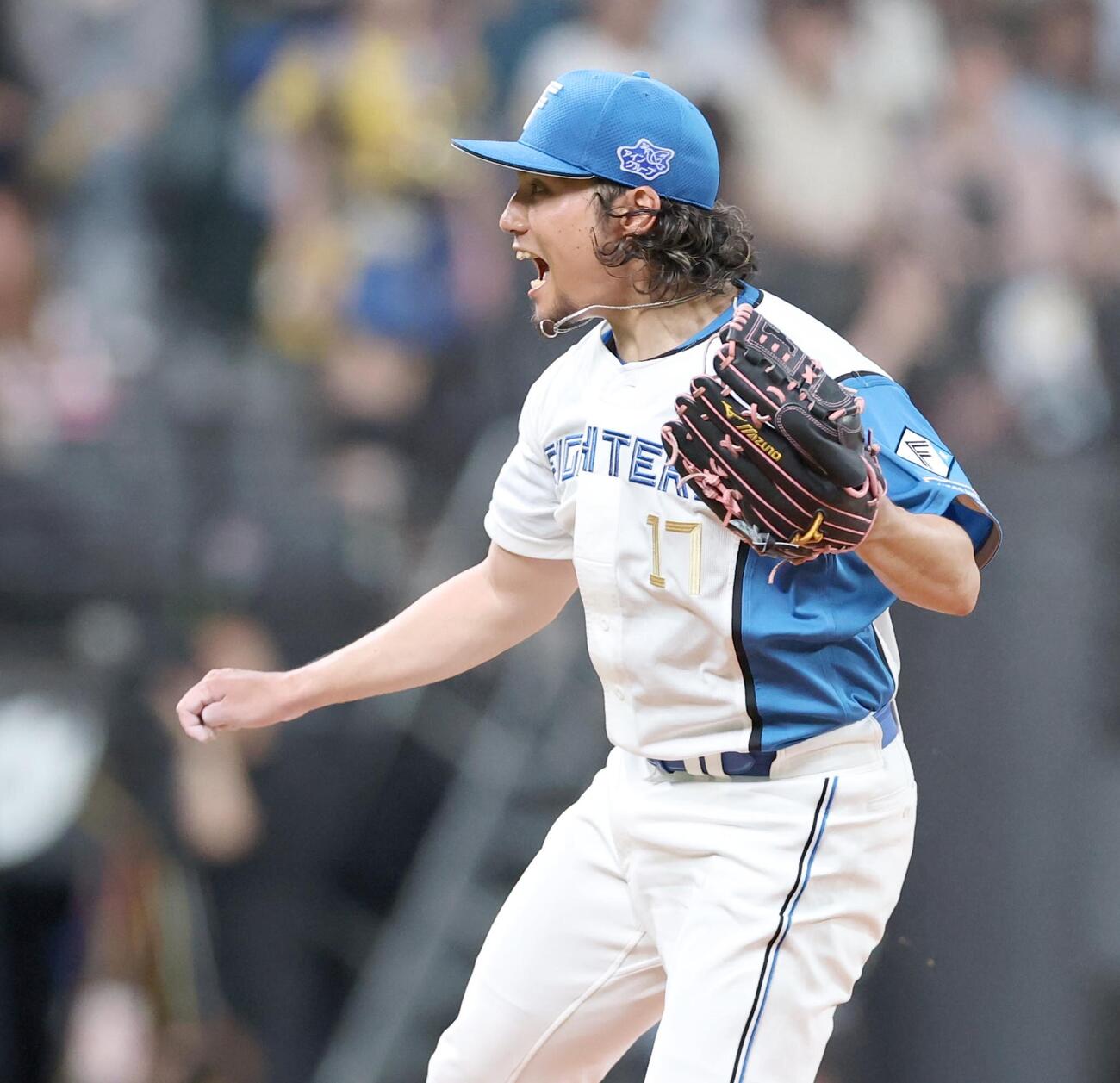 日本ハム対ソフトバンク　5回表ソフトバンク2死一塁、野村勇を三振に仕留め、ほえる伊藤大海（撮影・黒川智章）