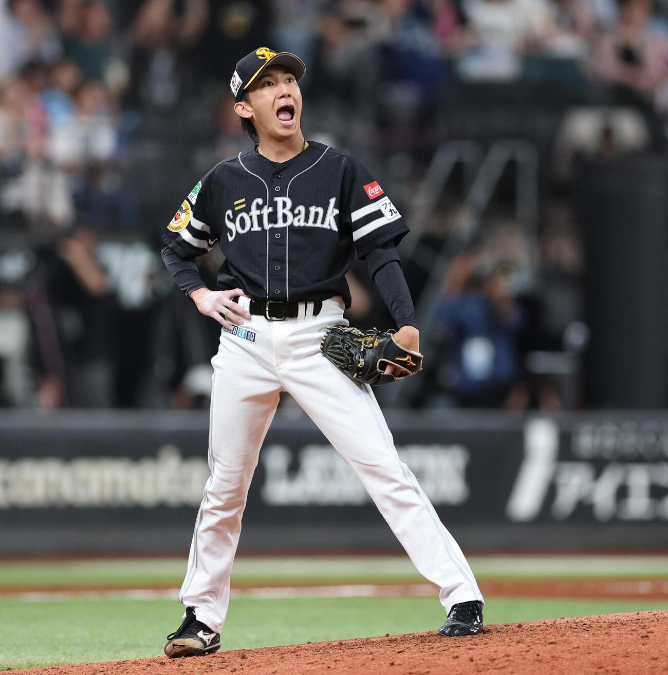 日本ハム対ソフトバンク　6回裏日本ハム無死、レイエスに本塁打を浴びる大津亮介（撮影・黒川智章）