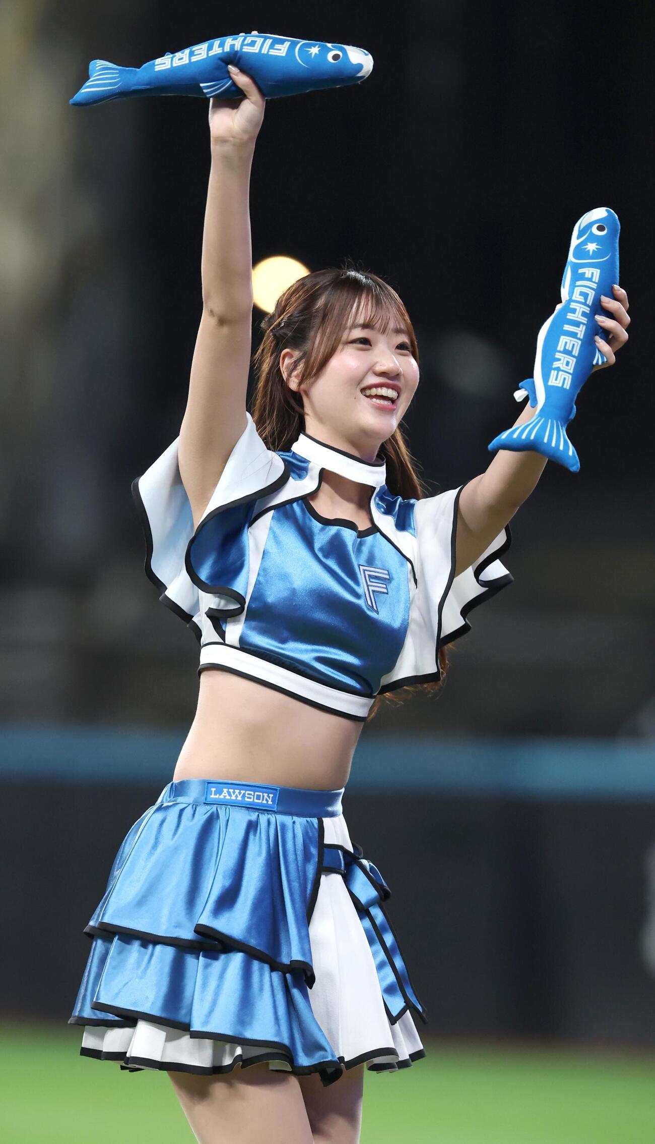 ファイターズガール新井田愛理